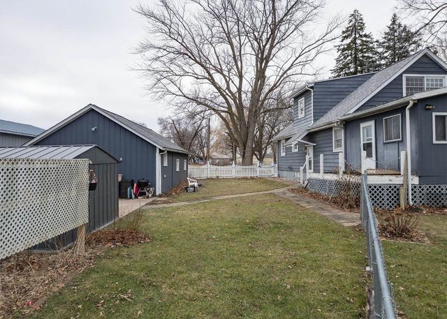 1819 Coyne Center Road, Milan, IL 61264