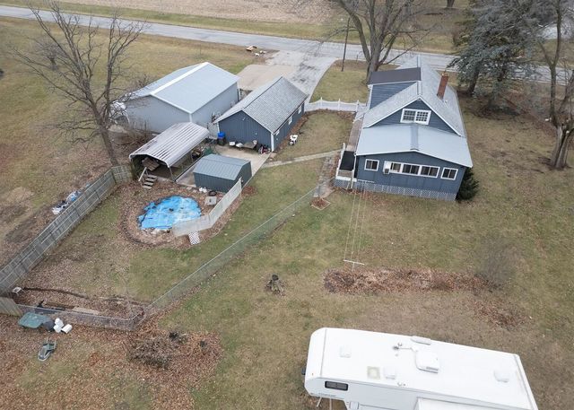 1819 Coyne Center Road, Milan, IL 61264