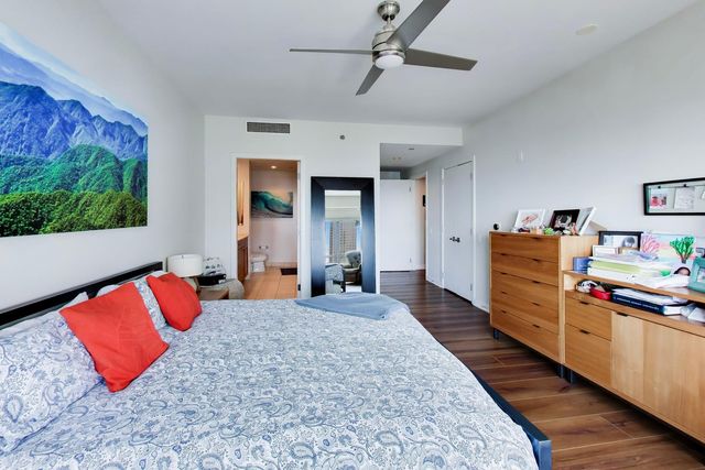 130 N Garland Court 1703, Chicago, IL 60602