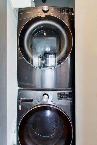 130 N Garland Court 1703, Chicago, IL 60602