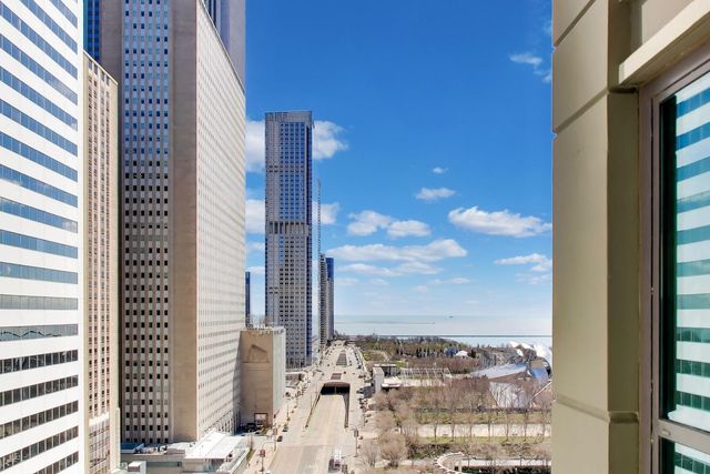 130 N Garland Court 1703, Chicago, IL 60602