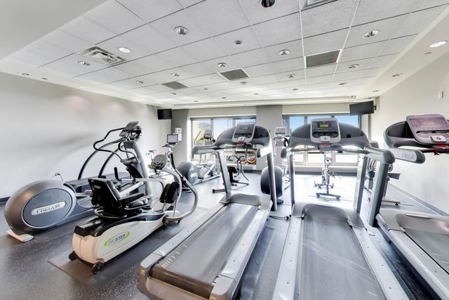 130 N Garland Court 1703, Chicago, IL 60602