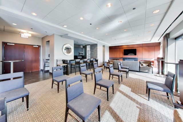 130 N Garland Court 1703, Chicago, IL 60602