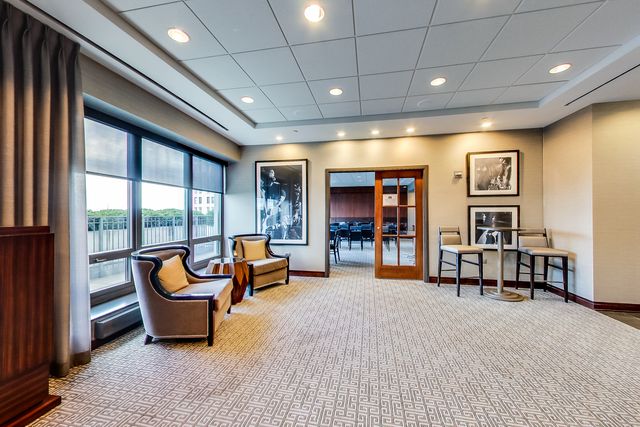 130 N Garland Court 1703, Chicago, IL 60602