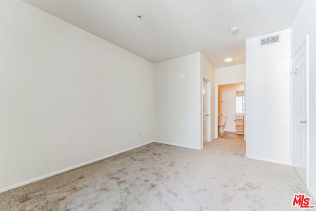 6400 Crescent Parkway 217, Los Angeles, CA 90094