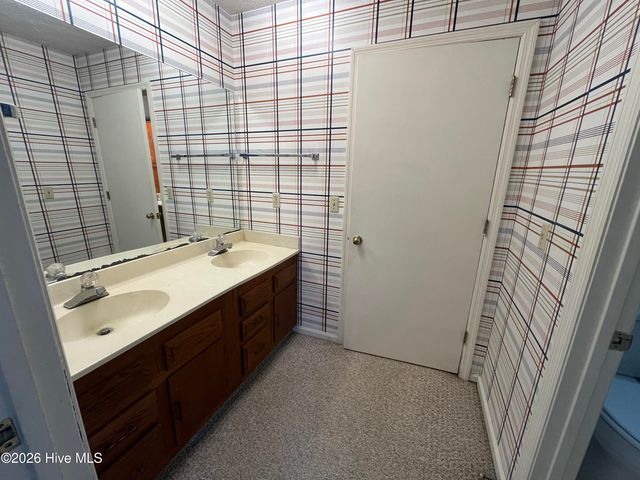 231 Foxkroft Drive, Jackson Springs, NC 27281