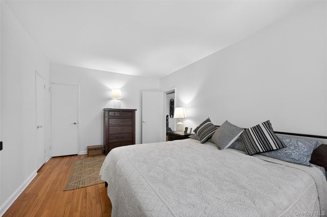 101 Old Mamaroneck Road 2-C-3, White Plains, NY 10605