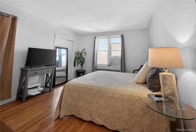 101 Old Mamaroneck Road 2-C-3, White Plains, NY 10605