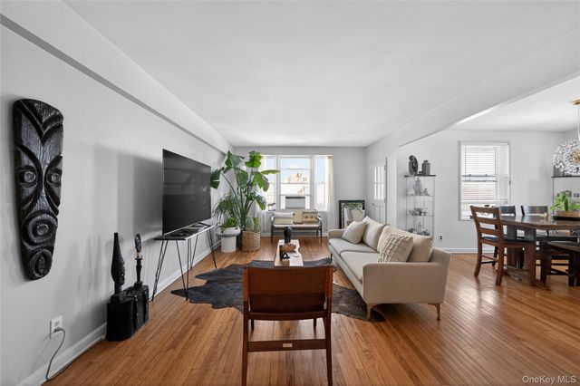 101 Old Mamaroneck Road 2-C-3, White Plains, NY 10605