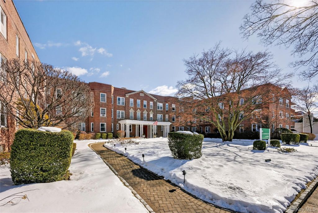 101 Old Mamaroneck Road 2-C-3, White Plains, NY 10605