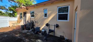 1210 Kasim St, Opa-locka, FL 33054