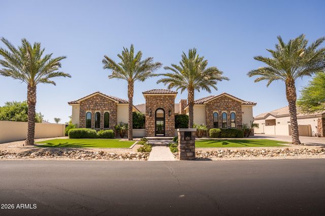 18203 W SOLANO Court, Litchfield Park, AZ 85340