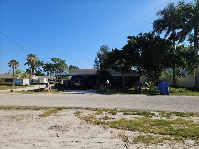 609 1ST AVENUE NW, Ruskin, FL 33570