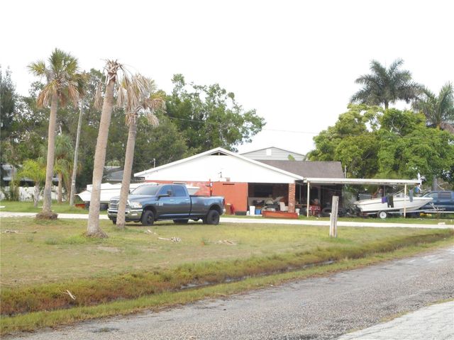 609 1ST AVENUE NW, Ruskin, FL 33570