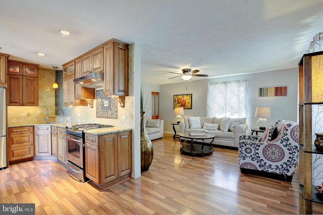 6421 HARTHORN AVE, Elkridge, MD 21075