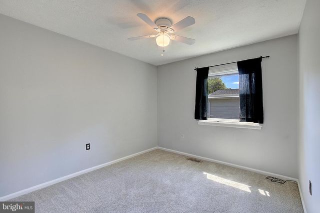6421 HARTHORN AVE, Elkridge, MD 21075