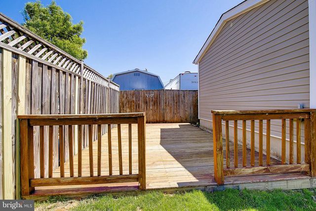 6421 HARTHORN AVE, Elkridge, MD 21075