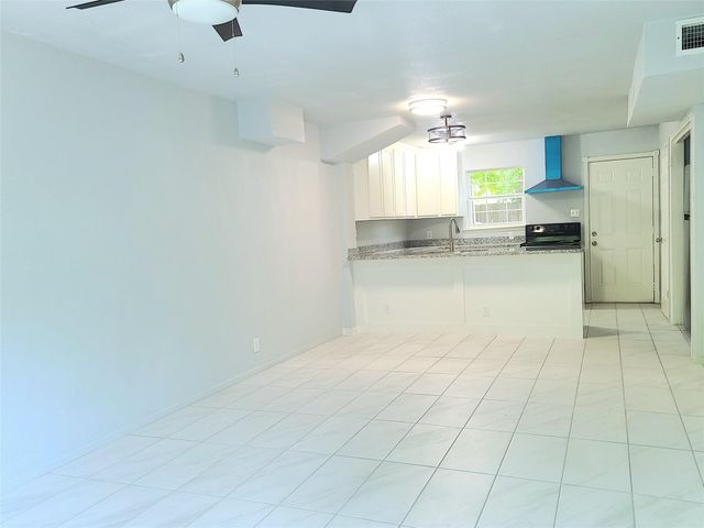 8730 Shelmer Drive D, Houston, TX 77080