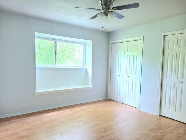8730 Shelmer Drive D, Houston, TX 77080