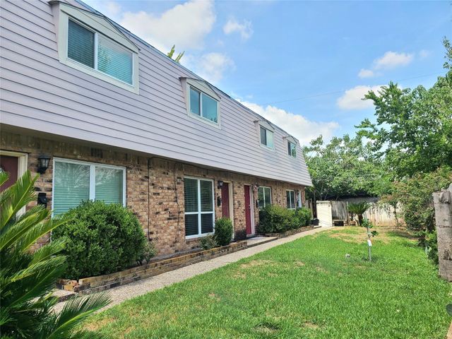 8730 Shelmer Drive D, Houston, TX 77080