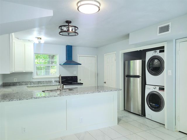 8730 Shelmer Drive D, Houston, TX 77080
