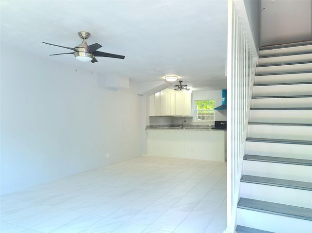 8730 Shelmer Drive D, Houston, TX 77080