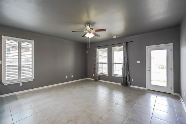 2507 Galley Ridge Drive, Texas City, TX 77568