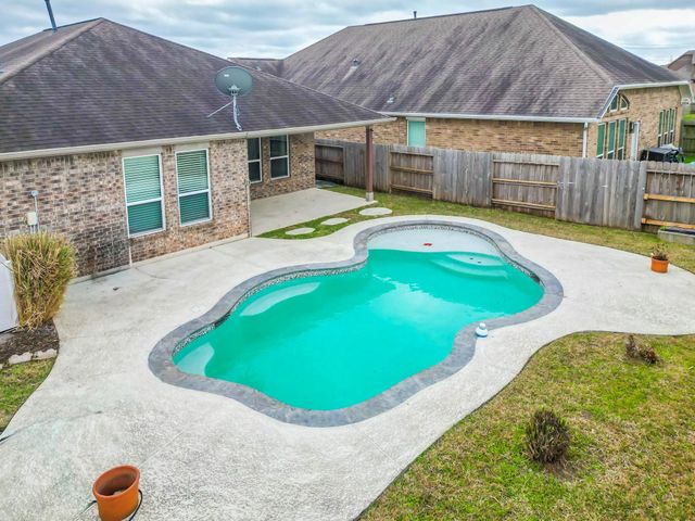 2507 Galley Ridge Drive, Texas City, TX 77568