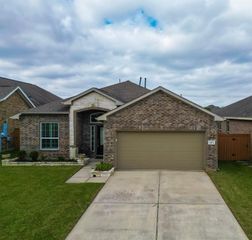 2507 Galley Ridge Drive, Texas City, TX 77568