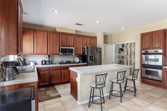 3521 Fern Avenue, Palmdale, CA 93550