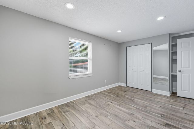 7108 PRELLIE Street, Jacksonville, FL 32210
