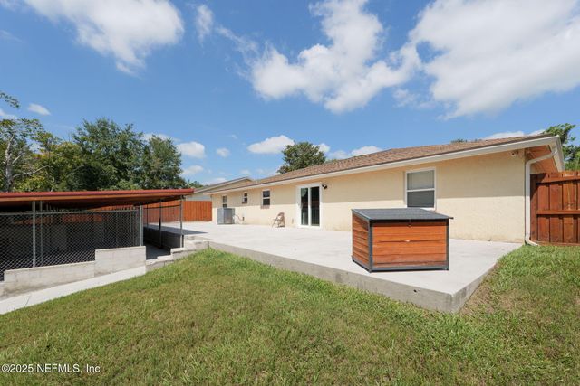 7108 PRELLIE Street, Jacksonville, FL 32210