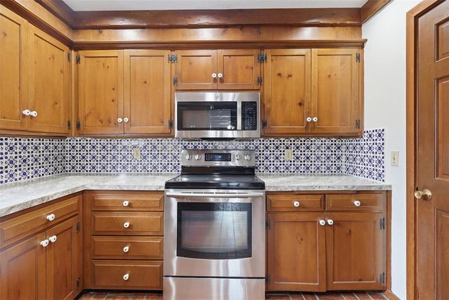 3608 Glenmanor Circle, Oklahoma City, OK 73110