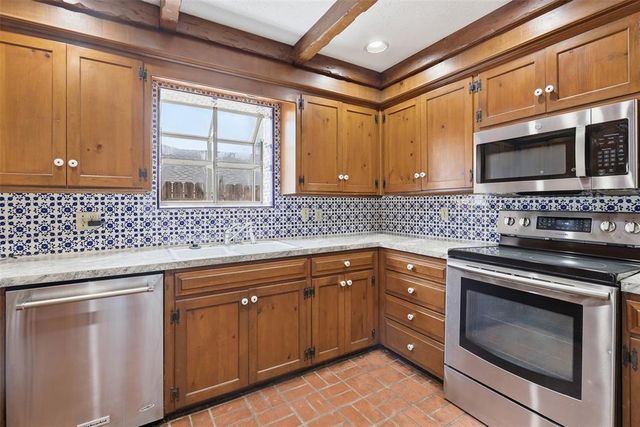3608 Glenmanor Circle, Oklahoma City, OK 73110