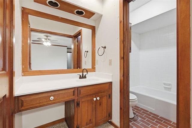3608 Glenmanor Circle, Oklahoma City, OK 73110