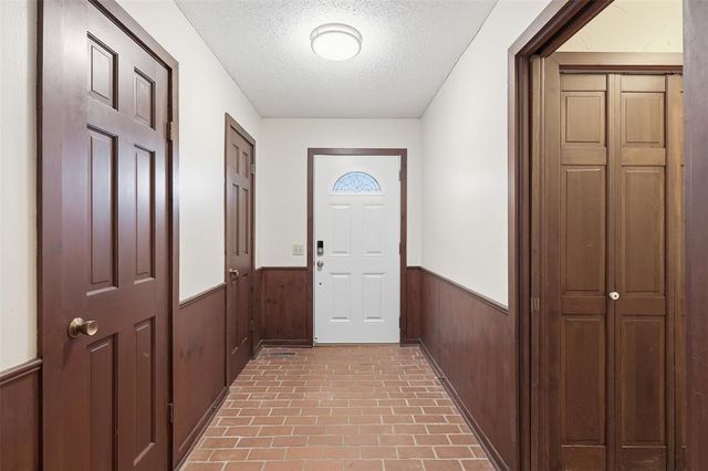3608 Glenmanor Circle, Oklahoma City, OK 73110