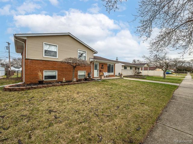 31753 Hazel Street, Rockwood, MI 48173