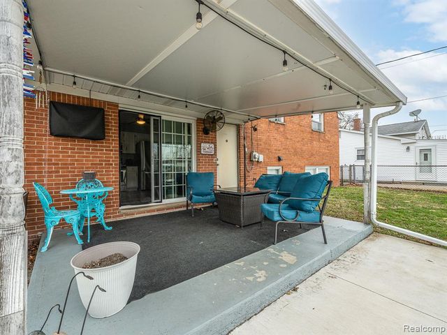 31753 Hazel Street, Rockwood, MI 48173