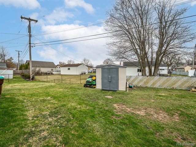 31753 Hazel Street, Rockwood, MI 48173