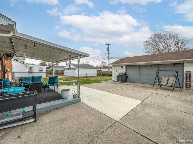 31753 Hazel Street, Rockwood, MI 48173