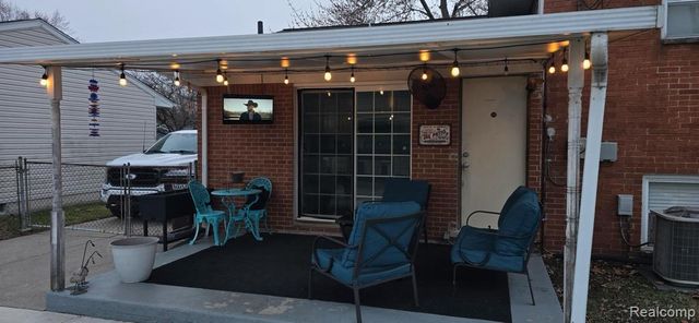 31753 Hazel Street, Rockwood, MI 48173