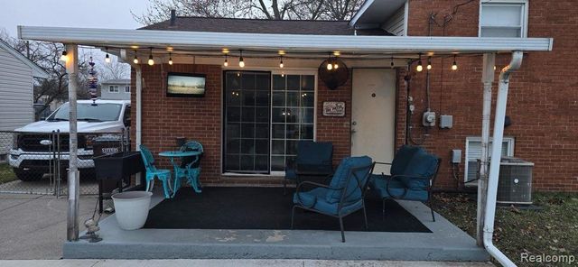 31753 Hazel Street, Rockwood, MI 48173