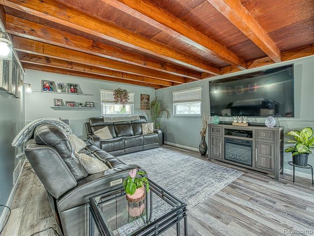 31753 Hazel Street, Rockwood, MI 48173