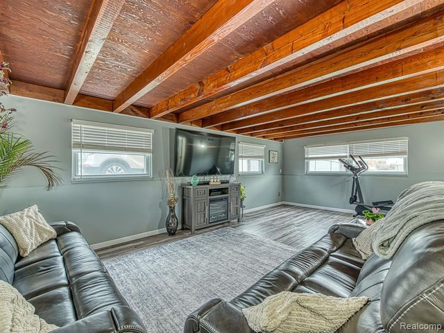 31753 Hazel Street, Rockwood, MI 48173