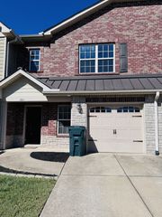 205 Birdie Ct, Dickson, TN 37055