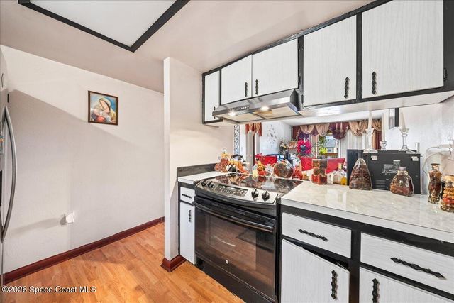 247 Cambridge Lane, Melbourne, FL 32935