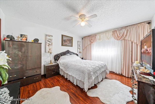247 Cambridge Lane, Melbourne, FL 32935