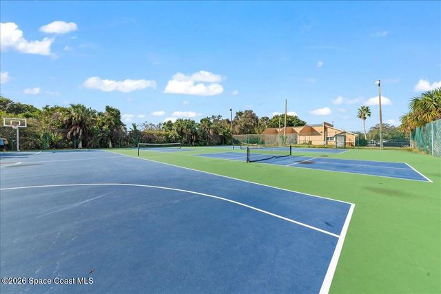 247 Cambridge Lane, Melbourne, FL 32935