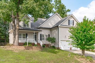 104 Maple Glen Lane, Holly Springs, NC 27540
