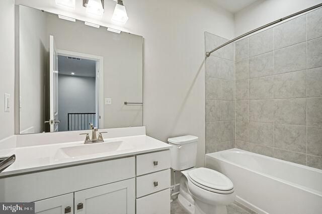 2715 EVANSGREEN DR, Suitland, MD 20746